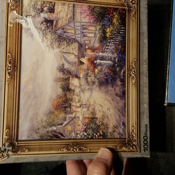 Bundle of 3 puzzles 1000pc each vari3of subject matter - Picture 3 of 6